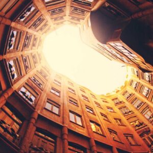 عباية العروس المستوحاة من البشت